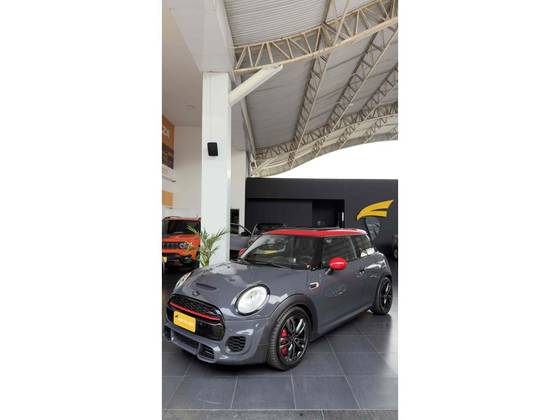 MINI COOPER 2.0 JOHN COOPER WORKS 16V TURBO GASOLINA 2P AUTOMATICO MINI COOPER 2.0 JOHN COOPER WORKS 16V TURBO GASOLINA 2P AUTOMATICO